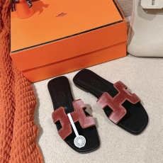 Hermes Slippers